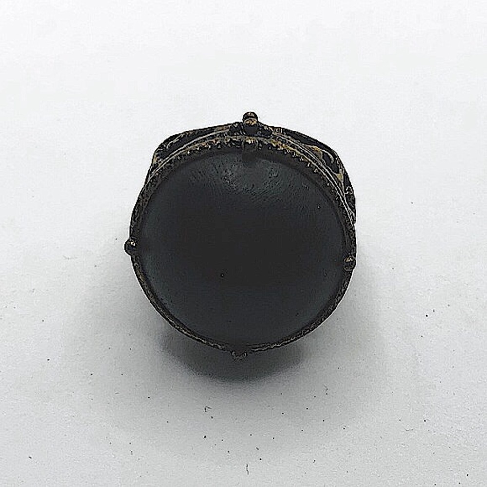Lucky poue black ring